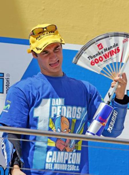 Dani Pedrosa, vincendo in 250 a Phillip Island nel 2005, centr quota 600 vittorie per la Honda. Reuters